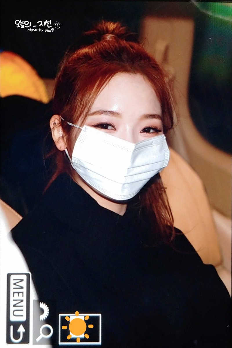 Close_to_jisun's tweet photo. 211210 지선이 좋앙 😺 #노지선
#RohJisun
#fromis_9
#프로미스나인 https://t.co/cXIVvzEHu3