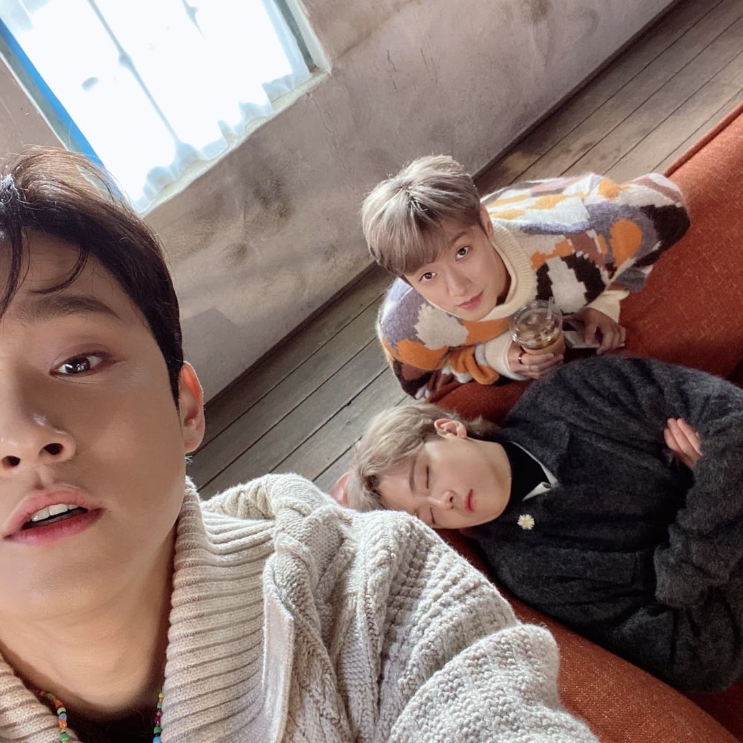 KUClNG_'s tweet photo. Aaaaakkk hatiku 🥺🥺🥺
FTISLAND IS BACK!!!
#FTISLAND #FT아일랜드 #8TH_MINI_ALBUM #LOCKUP #말이안돼 #Unthinkable
#FTISLAND #FTISLANDisBack #FTIsBack https://t.co/vULzjb367B