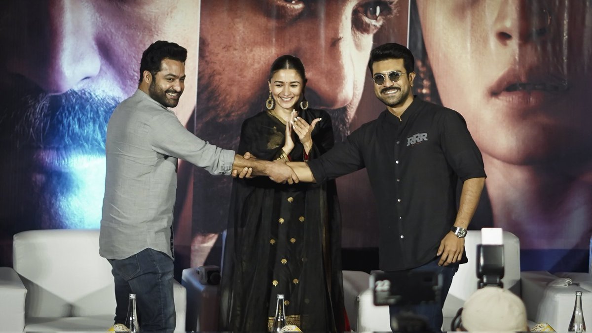 shreyasgroup's tweet photo. BHEEM - RAM - SEETHA 💥💥❤️
#RRRMovie #RRRTrailer https://t.co/DK3bnJDD4z