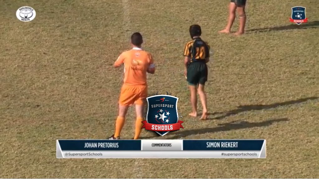 JohanPretoors's tweet photo. Inderdaad ’n hoogtepunt en voorreg gewees om vanjaar vir @ss_schools Afrikaanse kommentaar te kon lewer by die o/13 Noord Suid / North South Rugby toernooi saam vriend en kollega by @RADIORUGBY2 Simon Riekert! @Nader_pale_toe 

https://t.co/WbkPa8TFKS https://t.co/KCxLjCtGr4
