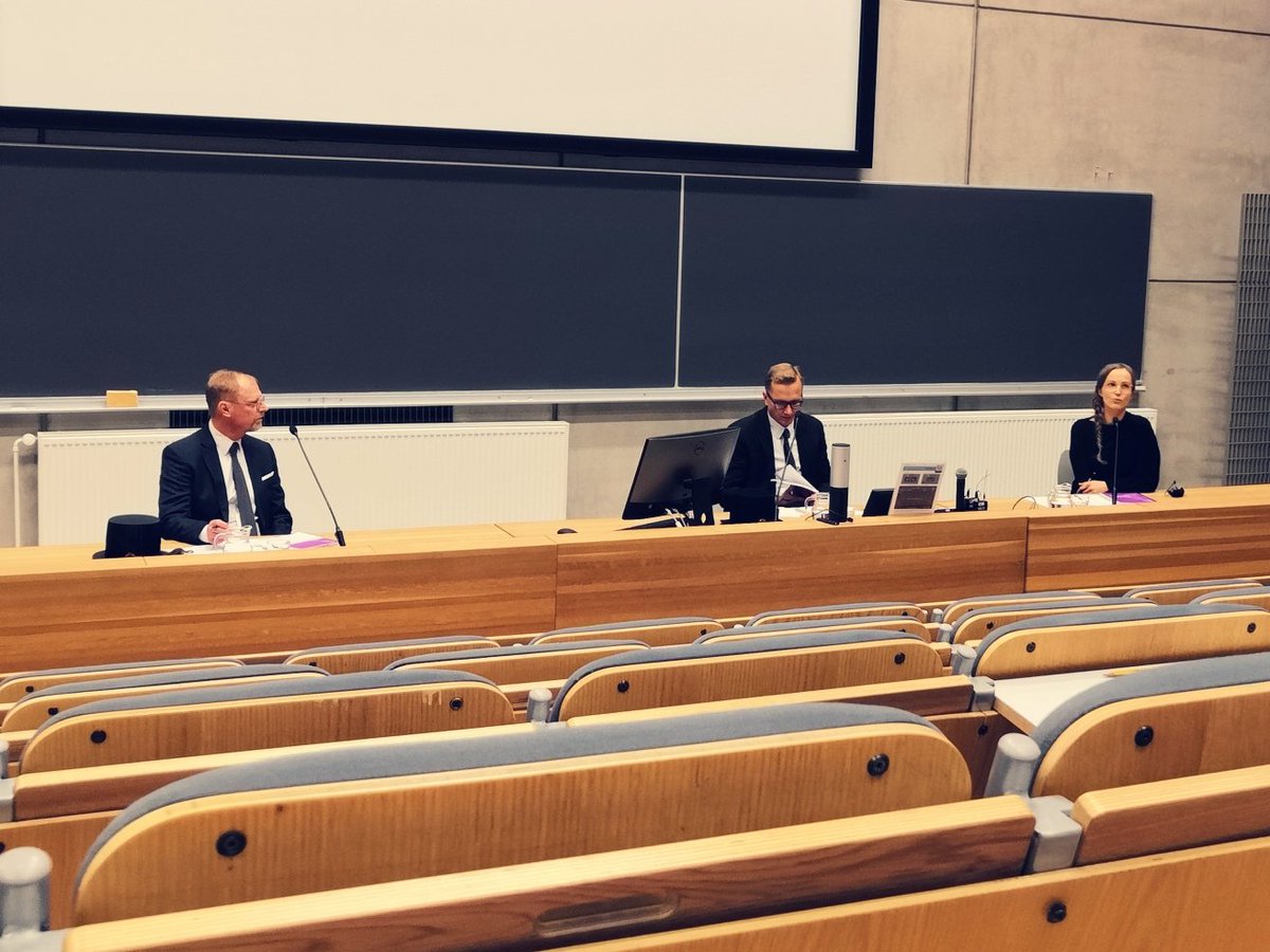 Sosiologiassa tapahtuu jälleen: tänään VTM Sanni Kotimäki (<a href="/SanniKotimaki/">Sanni Kotimäki</a>) väittelee aiheesta: "Mechanisms in health and socioeconomic wellbeing. The role of parental resources, early-life experiences, and their accumulation"!