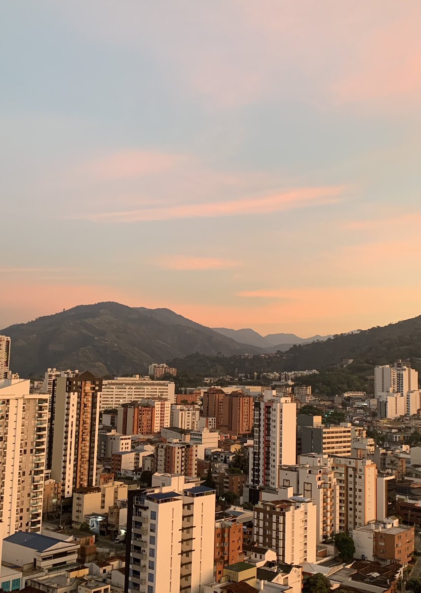 diegocaricatura's tweet photo. Buenos días #BUCARAMANGA ! ❤️ https://t.co/Zx5OUtzxcq