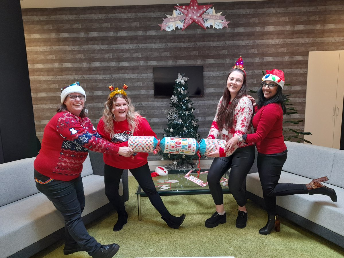 CI_Coop's tweet photo. π
π Happy Christmas Jumper Day! ππ§¦
Today our colleagues have adorned their festive fleeces and Christmas knits to raise money for @JerseyChildrens and @BrightBegCC
#Jumper #Christmas #Festive #CiCoop #JerseyCi #Guernsey https://t.co/WXcfI3zBOW