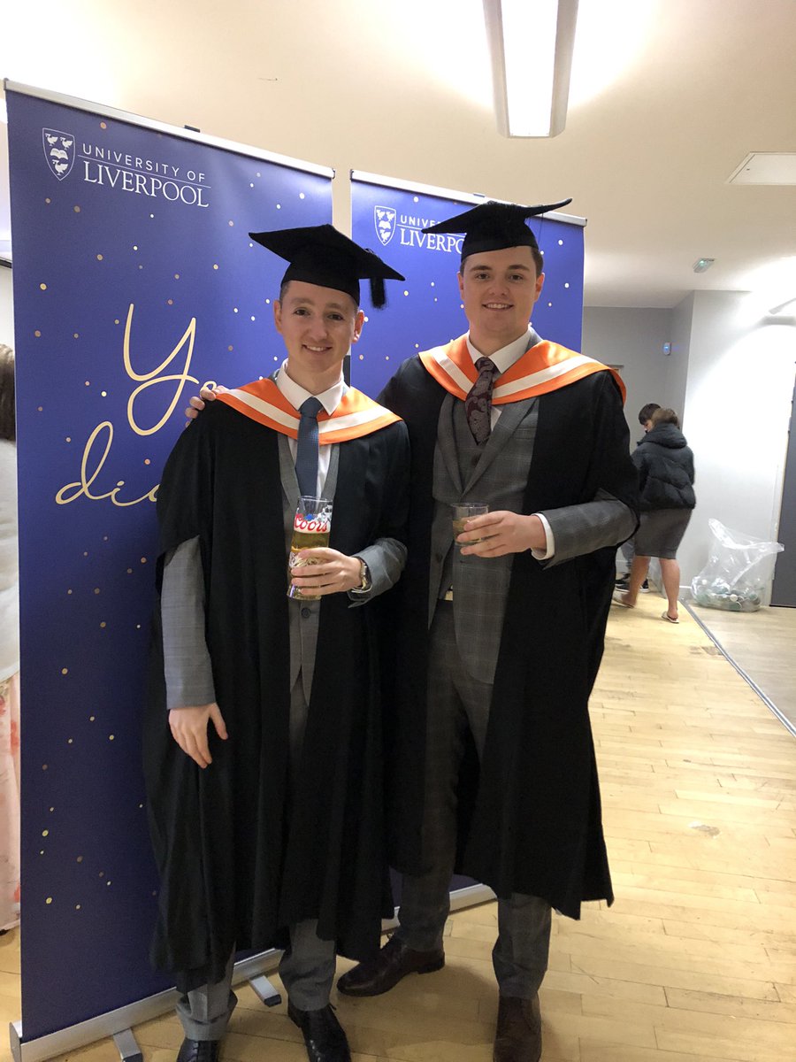 jackdeane5's tweet photo. #LivUniGrad https://t.co/wqCEAqpwdm