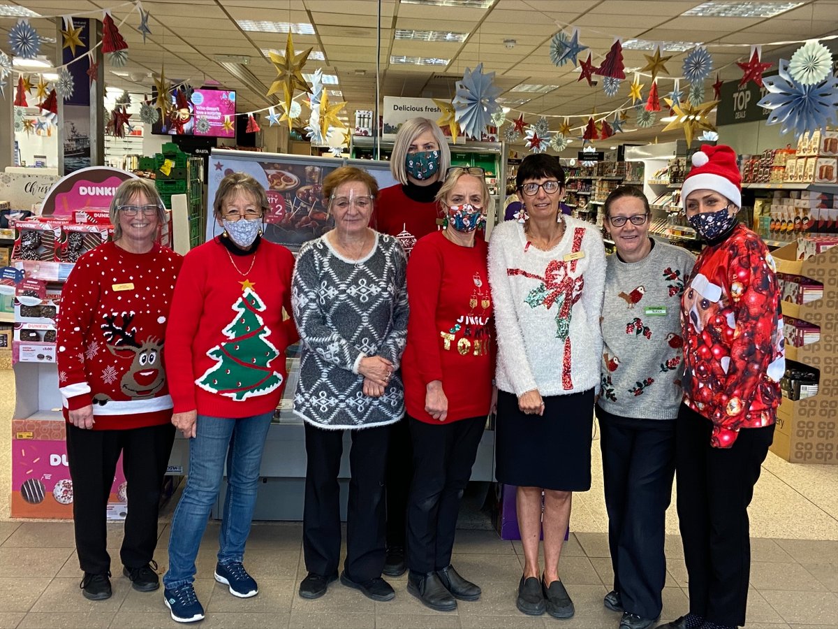 CI_Coop's tweet photo. π
π Happy Christmas Jumper Day! ππ§¦
Today our colleagues have adorned their festive fleeces and Christmas knits to raise money for @JerseyChildrens and @BrightBegCC
#Jumper #Christmas #Festive #CiCoop #JerseyCi #Guernsey https://t.co/WXcfI3zBOW