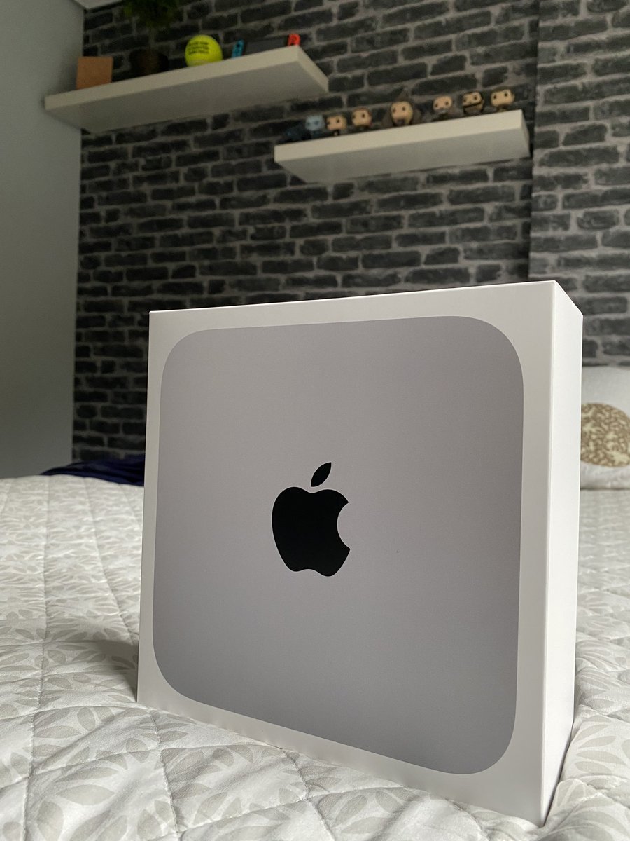 ekaitzmante's tweet image. Ha llegado el enano. Pequeño pero matón 🚀😏 #macminiM1