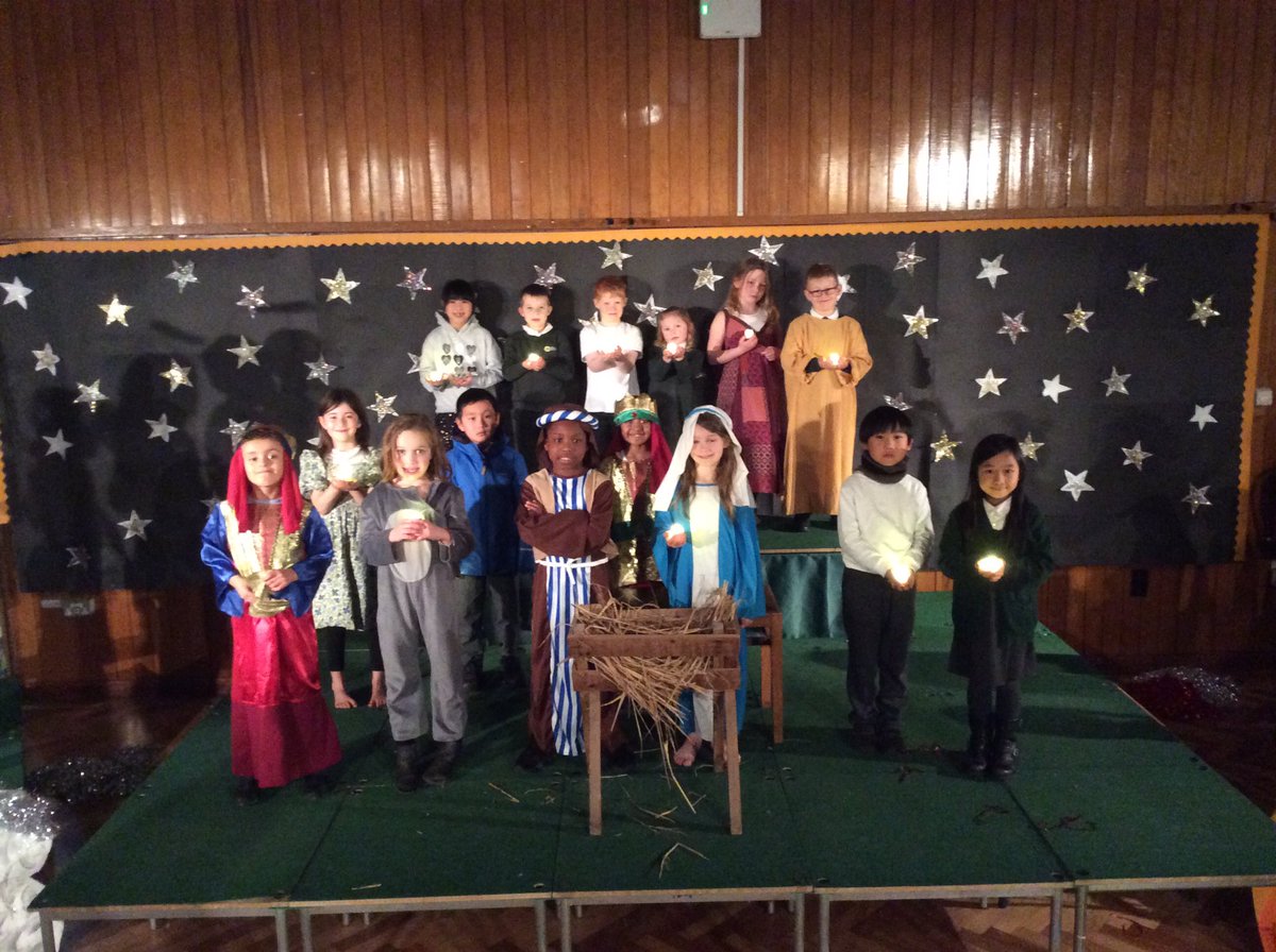 bisphamjy3's tweet photo. After an amazing first performance to the school yesterday, we are so excited for our next performances next Monday afternoon and Tuesday evening! 🎉⛄️🎄 https://t.co/5lrOqsQn5E