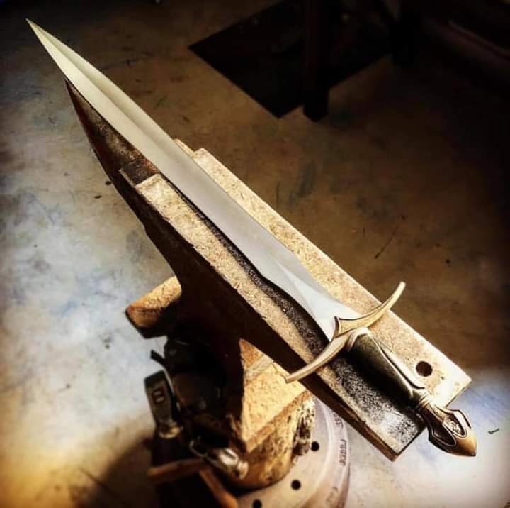 dnd2efan's tweet photo. Ok followers and random people.. stat this sword. Any edition of any #ttrpg. Be creative
#dnd #dungeonsanddragons #StatThis https://t.co/ZNJljKKIwI