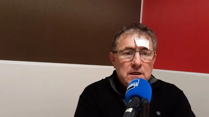 MairesRuraux78's tweet photo. @MairesRuraux78 apporte tout son soutien à Bernard Aurisset, maire de #Ledeuix, suite à la violente agression dont il a été victime. Inexcusable ! https://t.co/yAcySmzp8O https://t.co/r45khAIAH2