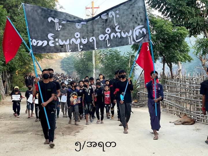 MiSuSuWin1's tweet photo. #SilentStrike 
#OurCityOurRules 
#Dec10Coup 
#WhatsHappeninglnMyanmar https://t.co/juGZlQbbfF