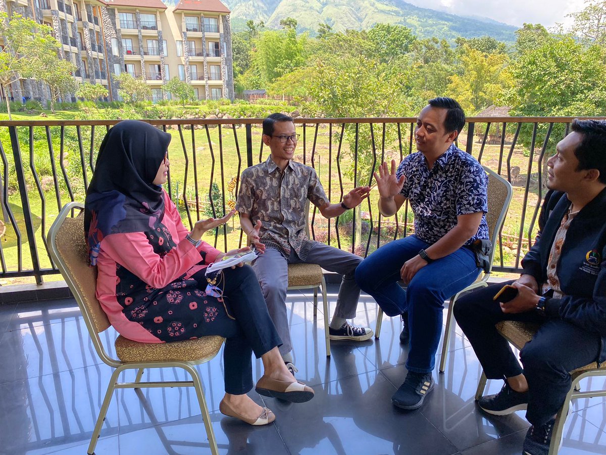 dawnsusanto's tweet photo. Diskusi yg begitu hebat https://t.co/PD39JabZNV