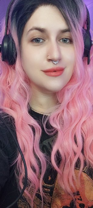 I just wanted to remind you, that: - I am still awesome - I am not going live on Chaturbate anymore -<a href="/tag/bbwgoddess"class="tags"><span>#bbwgoddess</span></a><a href="/tag/bootyfordays"class="tags"><span>#bootyfordays</span></a><a href="/tag/pawgbooty"class="tags"><span>#pawgbooty</span></a><a href="/tag/onlyfan"class="tags"><span>#onlyfan</span></a>