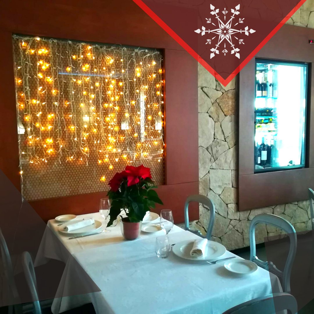 BacoGetafe's tweet photo. ¡La navidad ha llegado a Baco!🎄Sabemos que la forma más sencilla de alcanzar el cielo es, sin duda, a través del paladar ✨🤤. Por eso, en #bacogetafe nos vestimos de gala para pasar esta navidad contigo.
¡Ven a disfrutar! Y disfruta de una #veladanavideña única💥 https://t.co/yJ0EId1KP0