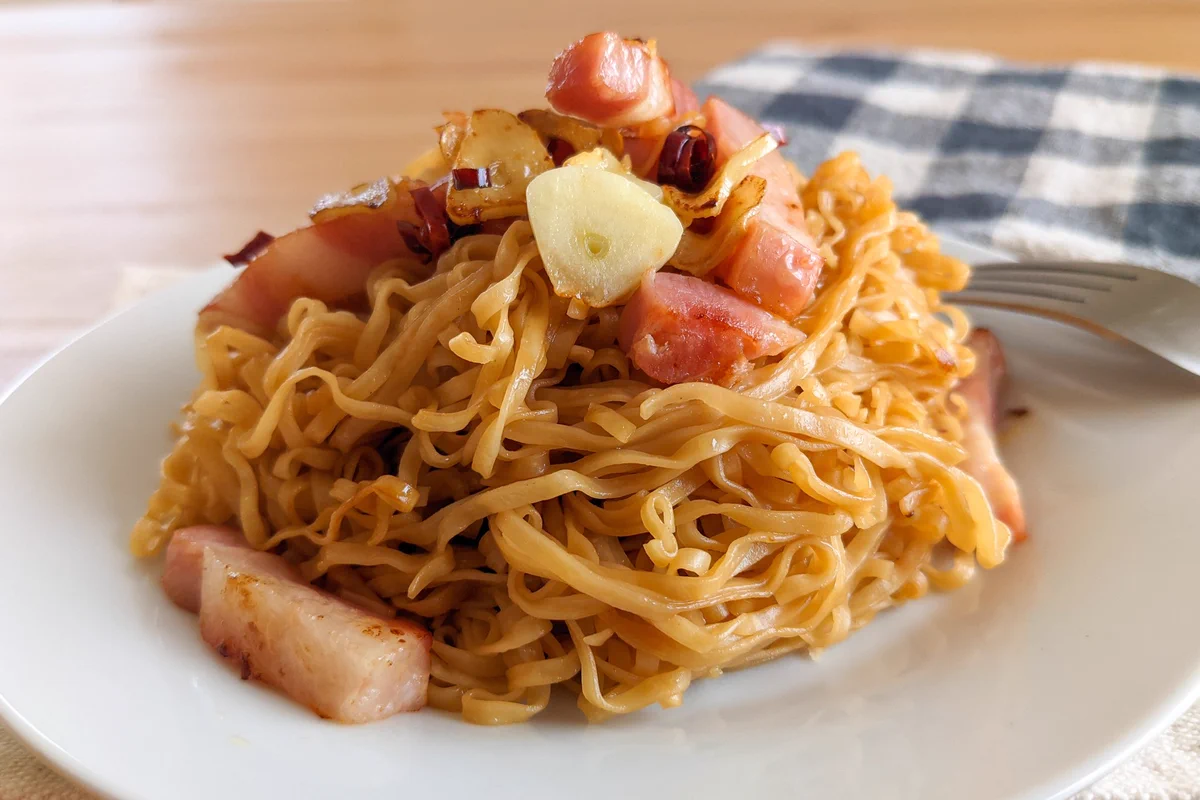 あの袋麺がペペロンチーノに？！「チキンラーメン」のアレンジレシピ！