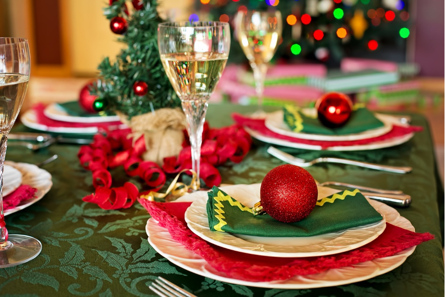 El día 25 de diciembre se merece una celebración especial, de esas que dejan huella. ¡Te mereces el menú de #Navidad de #ElCafédelaÓpera! Una combinación de platos que será el complemento perfecto para celebrar estas fiestas en familia. elcafedelaopera.com/restaurante/me…