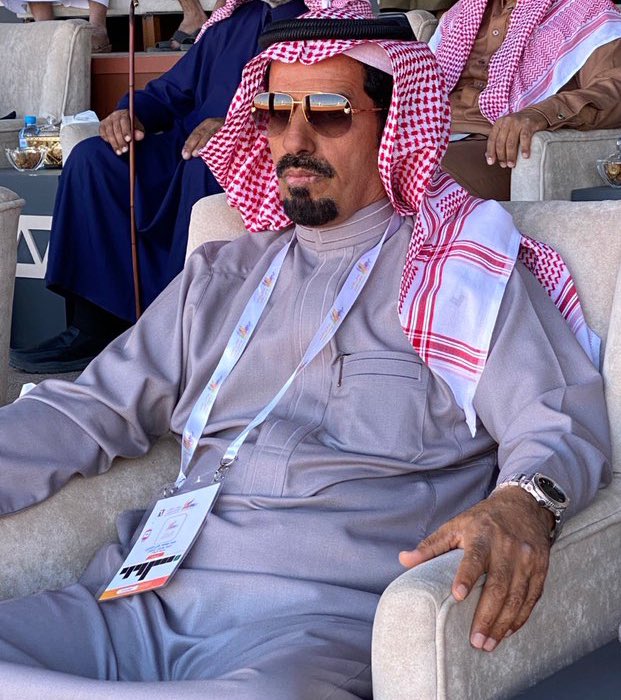 _79999's tweet photo. لأول مرة فالتاريخ شخص يحضّر منقيتين وينافس نفسه https://t.co/n09kwa3RAH