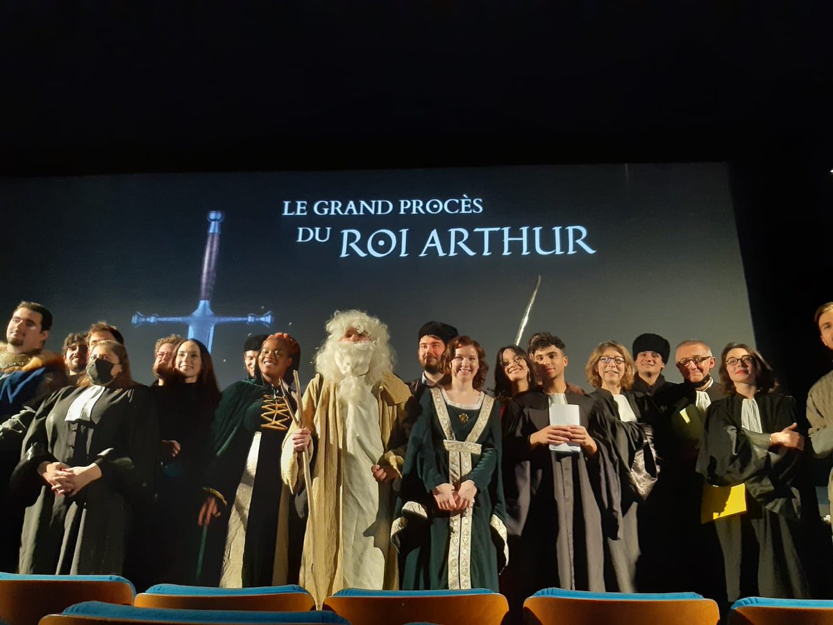 FFDebat's tweet photo. Merci à tous !
Les photos officielles du Procès arrivent très vite, restez connectés 🔥
#ProcesArthur #ArthurPendragon #Kaamelott #ProcèsduroiArthur #FFD #grandrex https://t.co/iixMxsXfEH