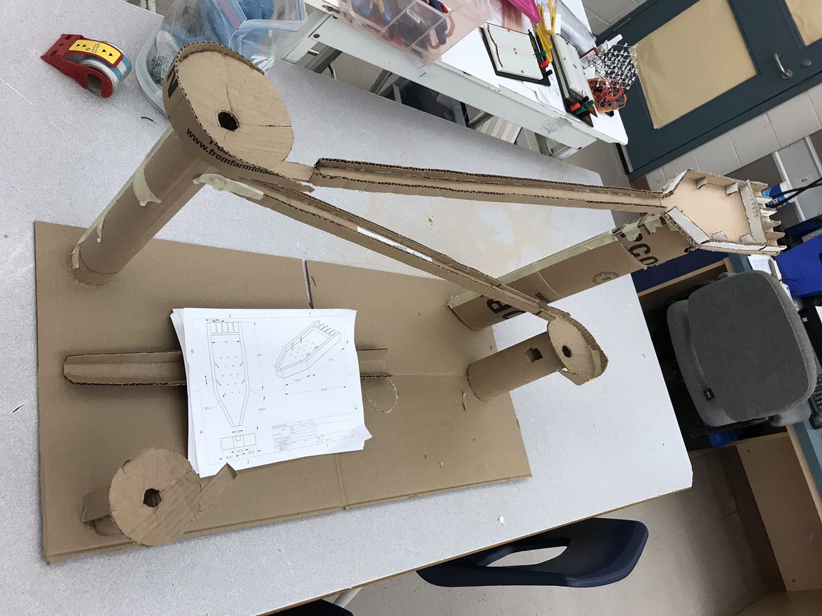 BenedictTech's tweet photo. Mr. Strassburger’s computer engineering class using CAD software as part of their design process to build prototypes of operational systems. https://t.co/7i7lmlqt9L