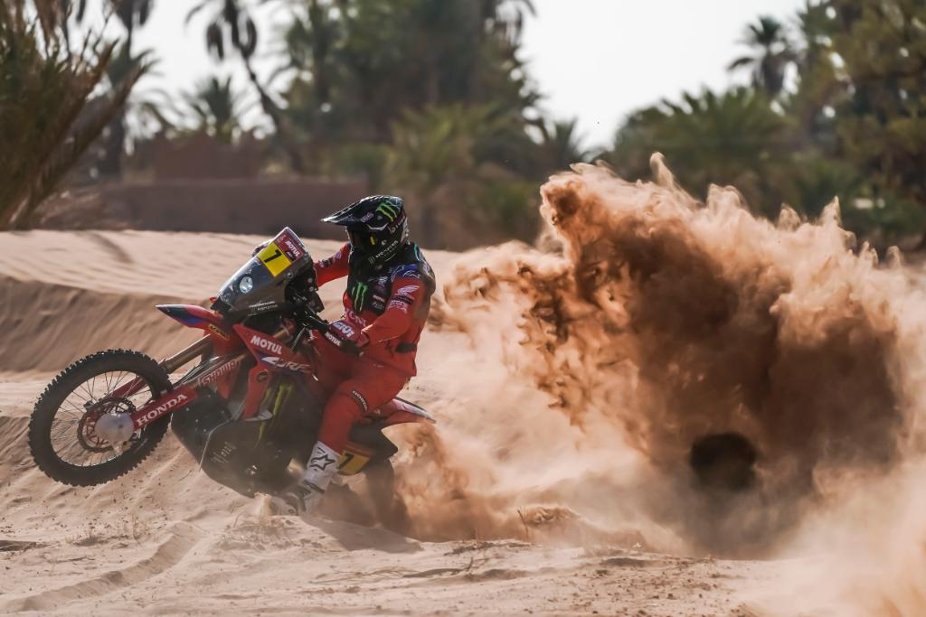 hondaproracing's tweet photo. Here's the line up of the 2022 Monster Energy Honda Team that will tackle the upcoming Dakar Rally. Pablo Quintanilla will join Ricky Brabec, José Ignacio Cornejo and Joan Barreda.

📰 https://t.co/dGcwikmeBS

#PoweredByHonda #Dakar2022 https://t.co/C9u4rptBQS