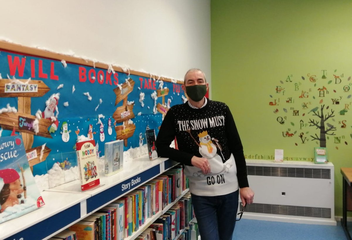 gateslibraries's tweet photo. #BirtleyLibrary staff getting in the knitwear mood for #ChristmasJumperDay https://t.co/VfYbc7Cd2u