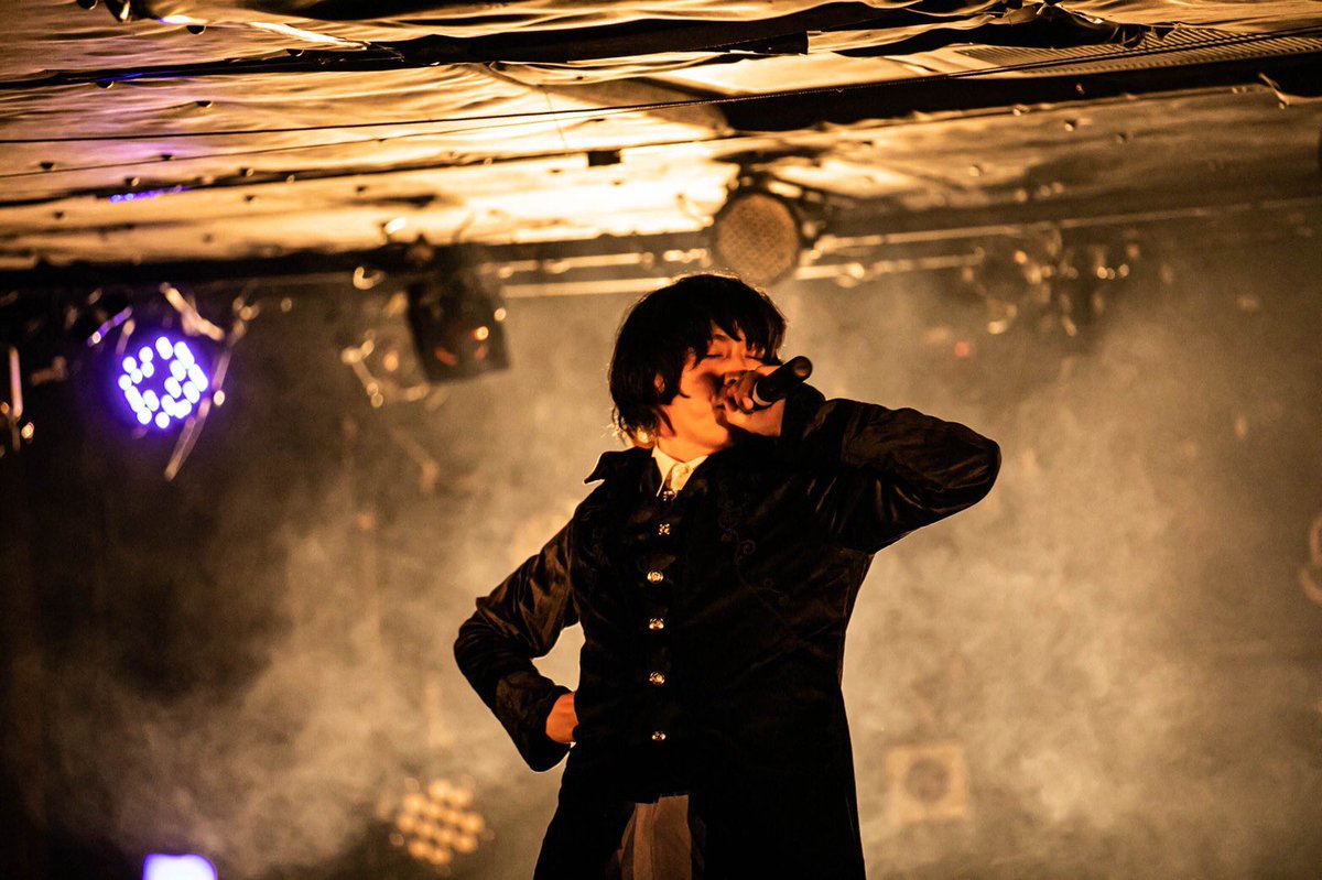 MoSgr's tweet photo. みなさんお久しぶりです。
メンズアイドル始めました。
ほんで解散しました。
Photo（@takemotomizuki） https://t.co/gsyq3l0B0o