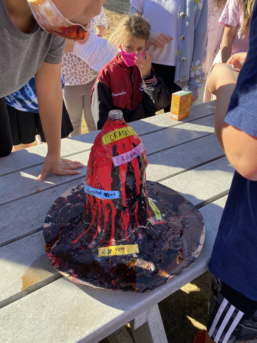 taylorcjmedlock's tweet photo. Earth Science: Volcanoes erupts in class last week. Students had a blast  learning about the constructive and destructive forces of the earth. https://t.co/P8CfrxsqQ4