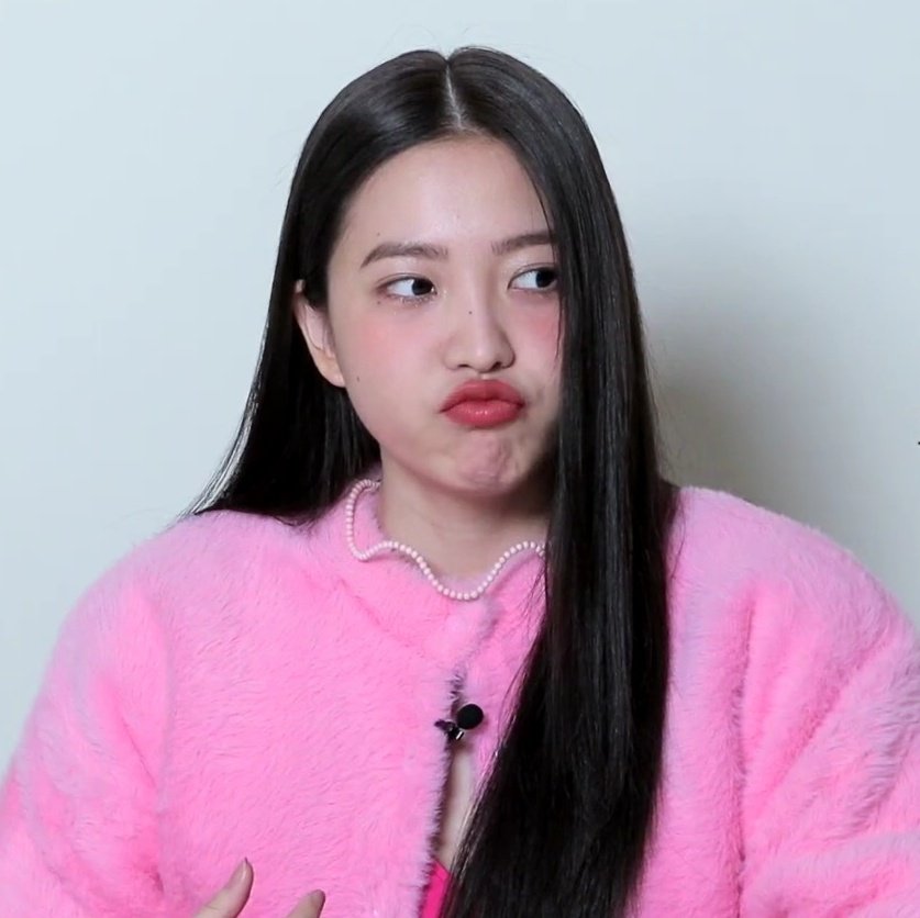 YRfiles's tweet photo. pouty

#김예림 #YERI #레드벨벳 #RedVelvet https://t.co/O4qWm7fNiS