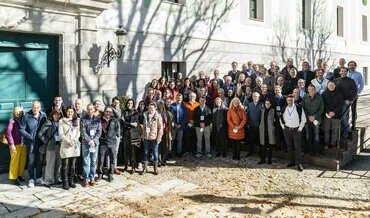 80 periodontists, orthodontics and prosthodontics from 20 countries gathered at Perio Workshop 2021 in November in La Granja to get a clinical practice guideline for the treatment of stage IV #periodontitis drawn up. #EFPerio #periodontology 
efp.org/news-events/ne…