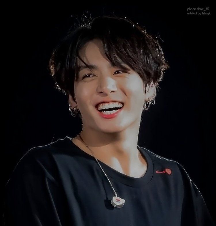 Mary11am1's tweet photo. #WELOVEYOUJUNGKOOK
��💜💜💜💜💜💜💜💜💜 https://t.co/vFrYEzIKue