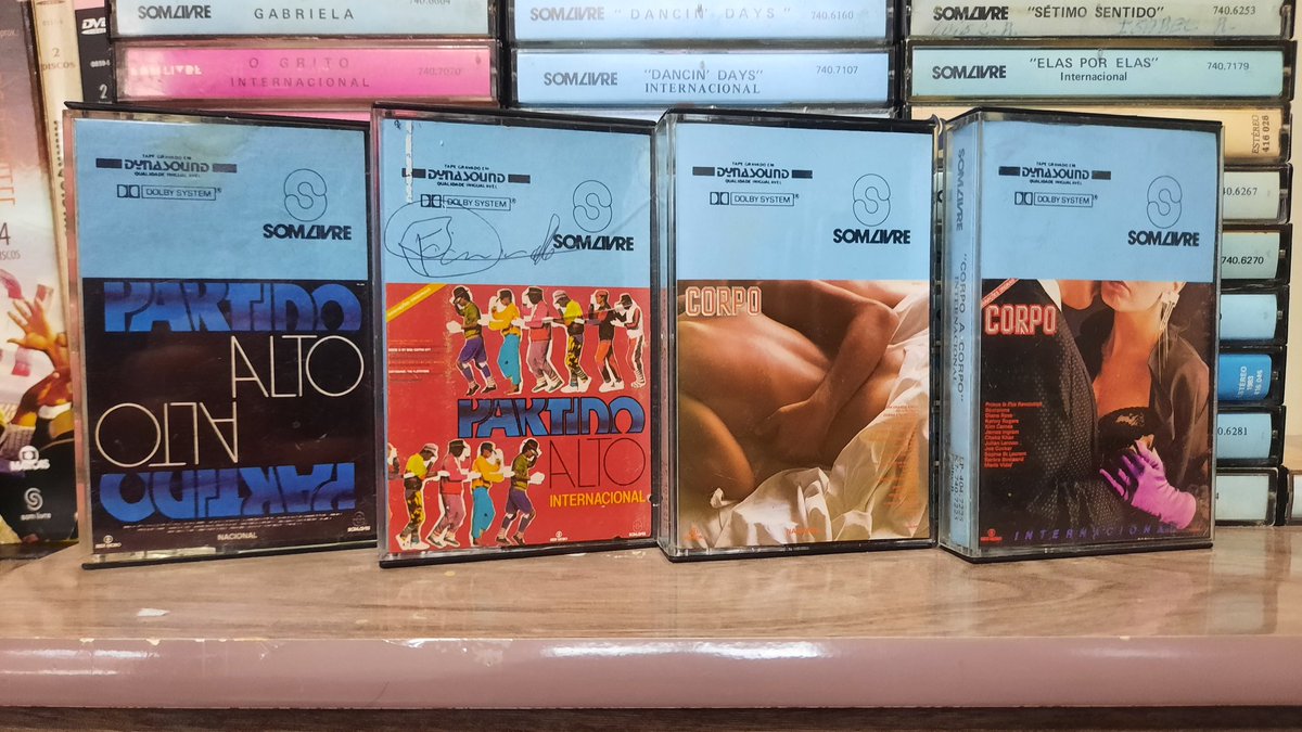 esmejlinc's tweet photo. Coleção completa de trilhas da @somlivre em K7 com o sistema #DolbySystem. Som limpo e cristalino, muito próximo da qualidade do Vinil e do CD. #SomLivre (1) https://t.co/aXYE2SmdOV