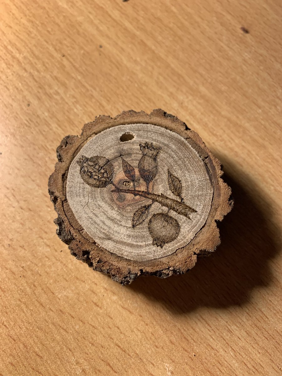 Digital_Kitteh's tweet photo. Finished! 4 more to go, and a beeswax polish to seal n protect. Plus a mini one for my Sis! 😍 https://t.co/Zjh5VH06QN