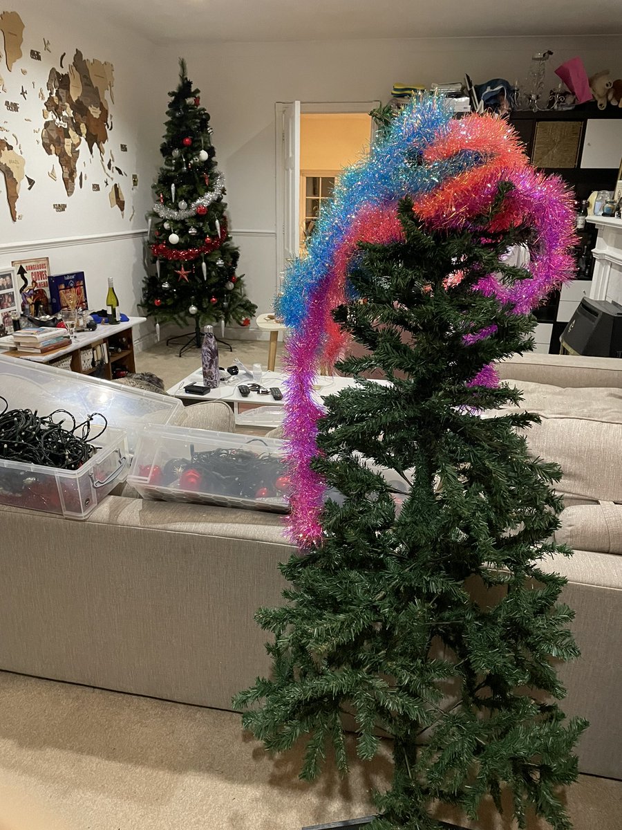 Kalin_1111_'s tweet image. Thursday fun with my Ron Ron! 🥰😍❤️ #LovedUp #OurFirstChristmas #GayestTinselEver #NeverLetAManShopForDecorations! 🤣