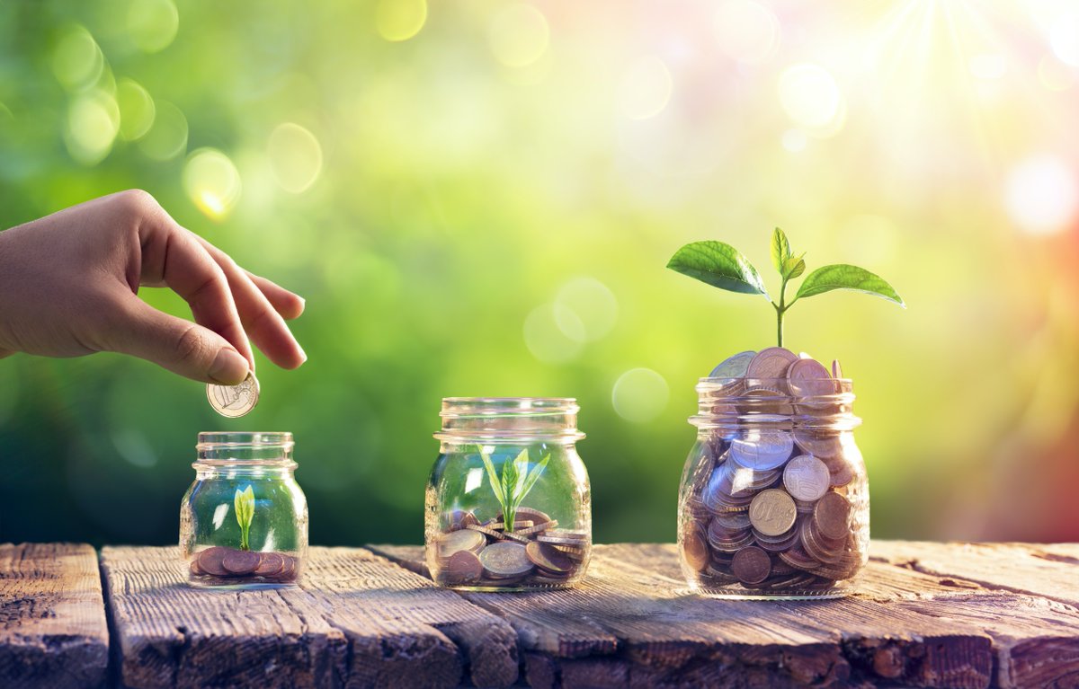 #Moneymanagement is a difficult topic to master.  
 
That’s why Wayne  Audsley,  one of  our  Directors  and Chartered Financial Planner, has put together a list of his personal #finance recommendations in our blog. 
 
Click here to find out more: 
loom.ly/qibXcDI