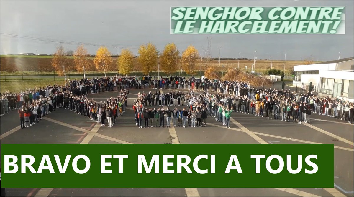 CollegeSenghor's tweet photo. Senghor contre le harcèlement !

Les élèves se sont mobilisés le 18 Novembre dernier en formant un NON dans la cour. https://t.co/R5SD9PB9bh