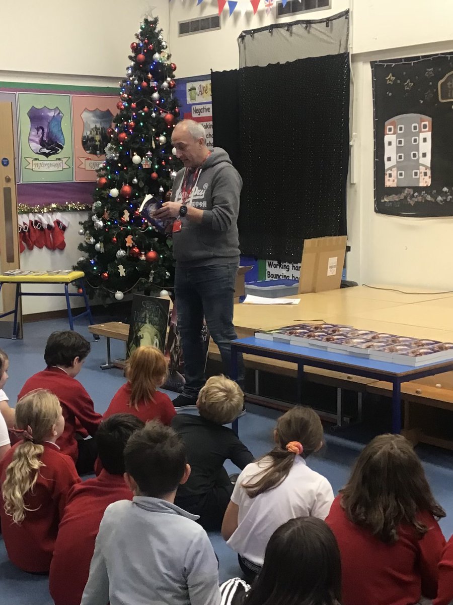 MIEcharlestown's tweet photo. Great to have author Scott Jones visit the @charlestownKL @KLacademytrust to promote his new book “We Wish You A Terry Christmas”. The children loved the chapters read to them and loved the local story! #author #authorvisit #schoolvisitor #kernowlearning #WeWishYouATerryChristmas https://t.co/q5gyYpd6JO