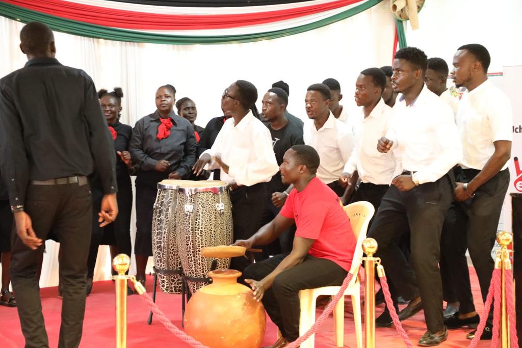InfoKfcb's tweet photo. Chavakali Friends Choir from @VihigaCountyGov performing a Zilizopendwa Gospel set-piece at the @MusicCultural Winners Concert at Mama Ngina Waterfront, Mombasa. KFCB is among the key partners in the 2021 Edition. @moscakenya @NellyMuluka @ChrisWambua_ @NCIC_Kenya https://t.co/69oeRJBzm9