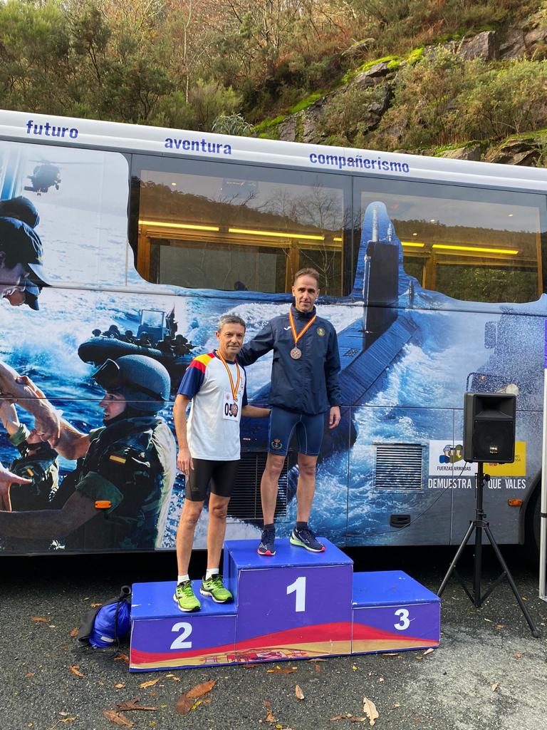 Armada_esp's tweet photo. El equipo de la #EscuelaDeEspecialidades #AntonioDeEscaño de #Ferrol, ha conseguido esta mañana un total de siete medallas 🏅en el #Cross de las Fragas del #RíoEume 🏃🏃🏃🏃
¡Enhorabuena!

#SomosLaArmada🇪🇸⚓️ https://t.co/lkU9o8NVmU