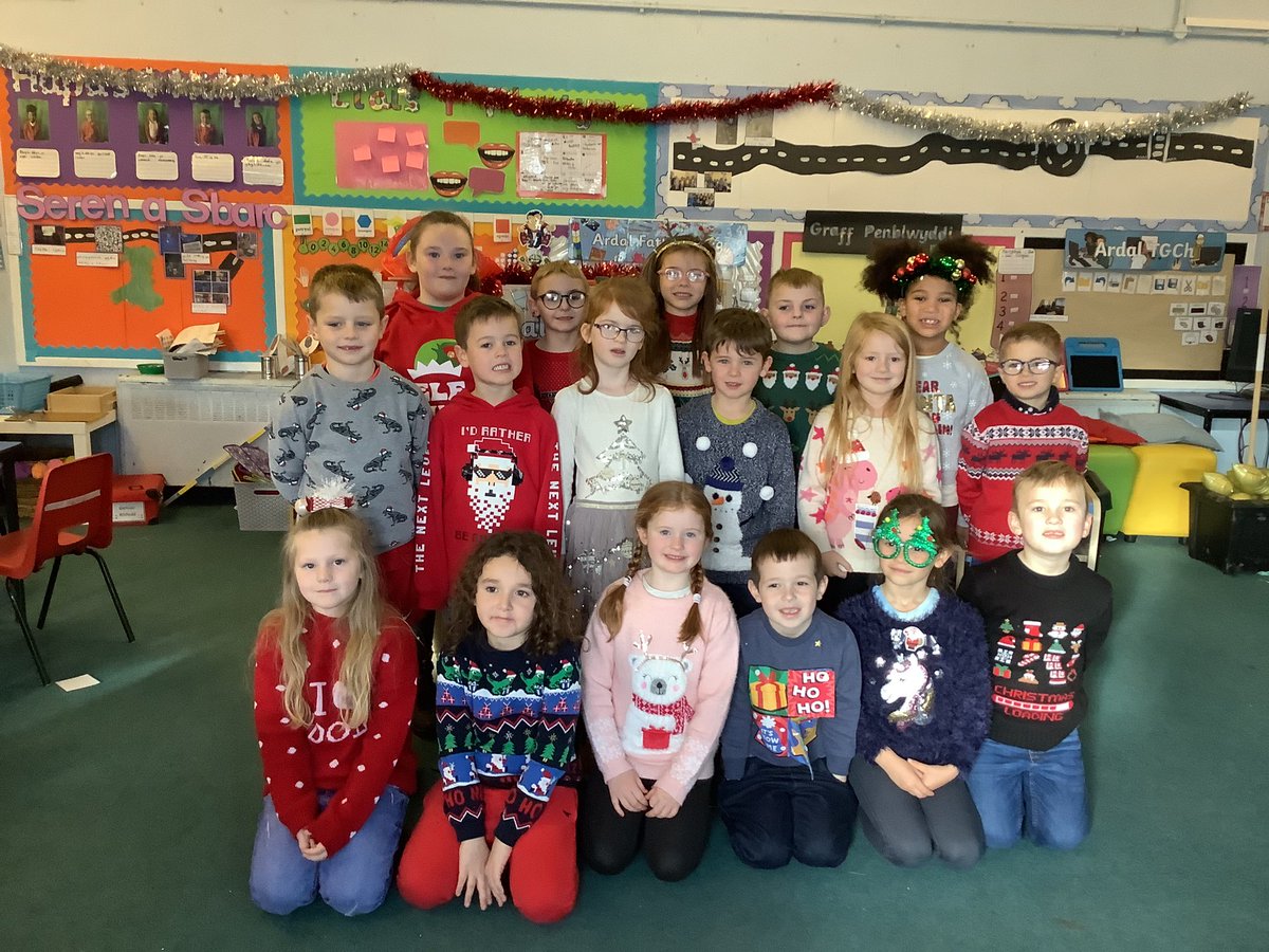 Nadolig Llawen 
🎅🏼🎄