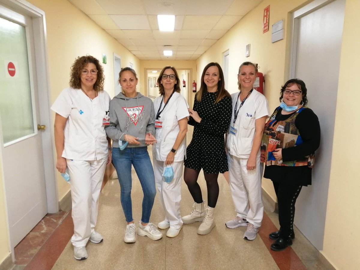 harnaulleida's tweet photo. Un equip d’infermeres @harnaulleida ha rebut el Premi a la Millor Iniciativa en l’Atenció del Pacient amb Ferides, per un pla de millora en l’atenció als pacients amb lesions cutànies relacionades amb la dependència en l’Àrea Quirúrgica https://t.co/EV0pvysCXi