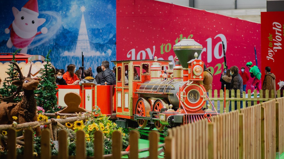 gosoocial's tweet photo. Vive la magia de la Navidad en Joy to the World https://t.co/IXCXKxuNsy https://t.co/ycsuwocuJS