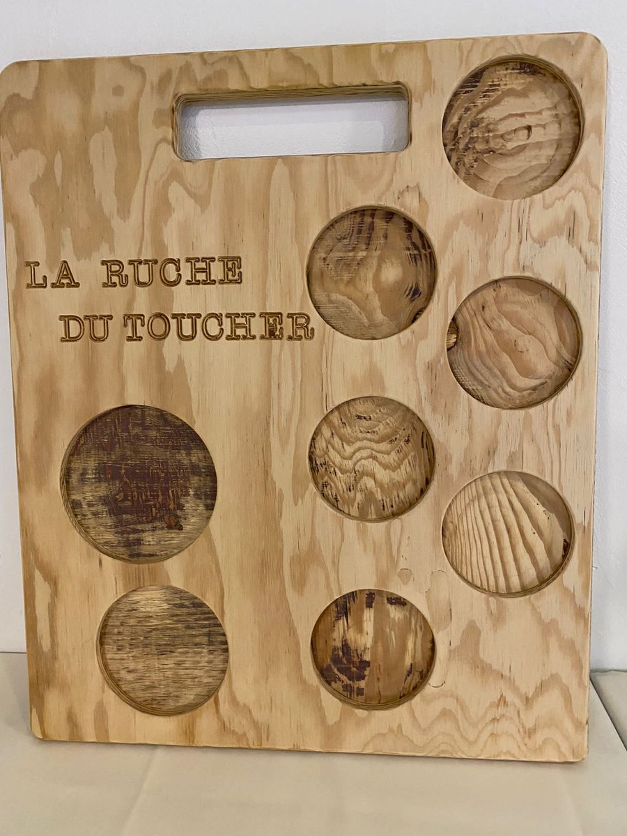 ABisagni's tweet photo. 🏆 Je lance le prix académique du #chefdoeuvre 2022 au lycée des métiers Condorcet #Arcachon à l’occasion de la #SemaineDesLycéesProfessionnels. Pilier de la #TVP #VoiePRO cette réalisation permet aux élèves de CAP / bac pro d’exprimer leur talent et de se projeter #Fierté 👍👏👏 https://t.co/HVjWBr1JZl