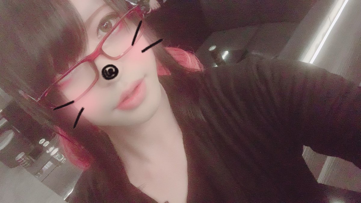 mbq4757m's tweet photo. イメチェンしたわけだし
過去と現在を固定にしておくか…🤔

ロン毛は過去。
短くなってるのは現在。
どっちが良い？ https://t.co/Rk1VZQtVlc