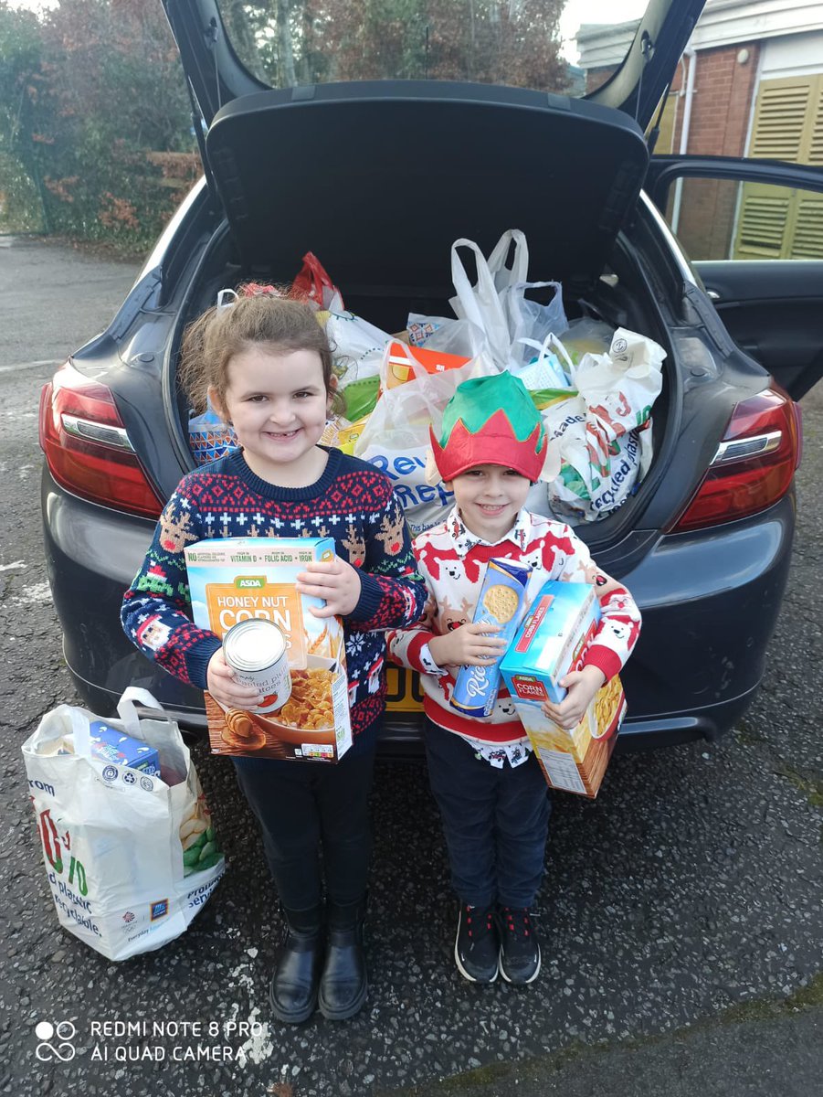 BGrovePrimary's tweet photo. The donations to Birchgrove Community Food-bank @Bcf1911 have been loaded up and delivered. We are very proud of our families for being so generous and kind. 👍🏽#birchgrovecommunityisawesome https://t.co/0v2yHiXuOw