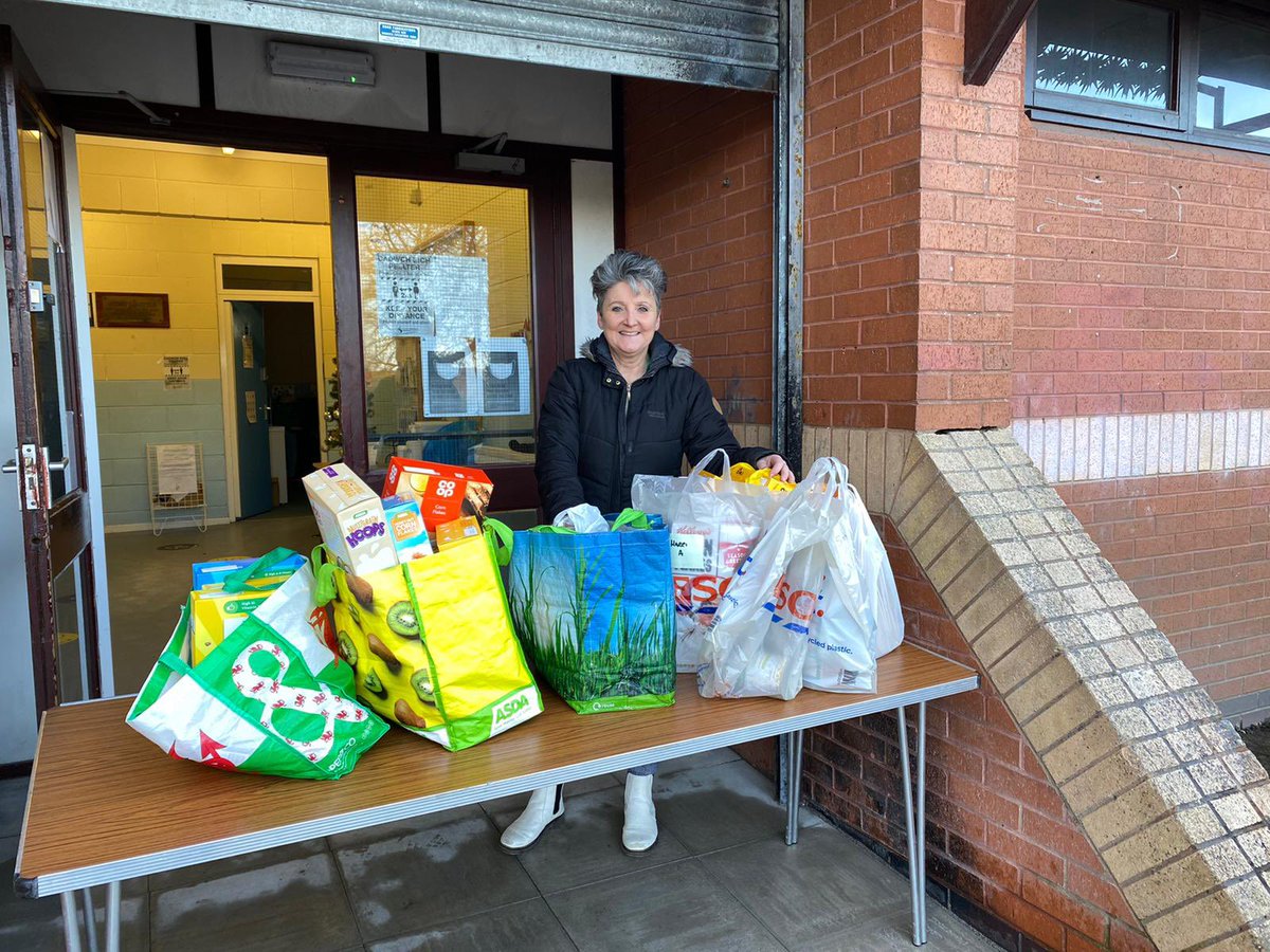 BGrovePrimary's tweet photo. The donations to Birchgrove Community Food-bank @Bcf1911 have been loaded up and delivered. We are very proud of our families for being so generous and kind. 👍🏽#birchgrovecommunityisawesome https://t.co/0v2yHiXuOw