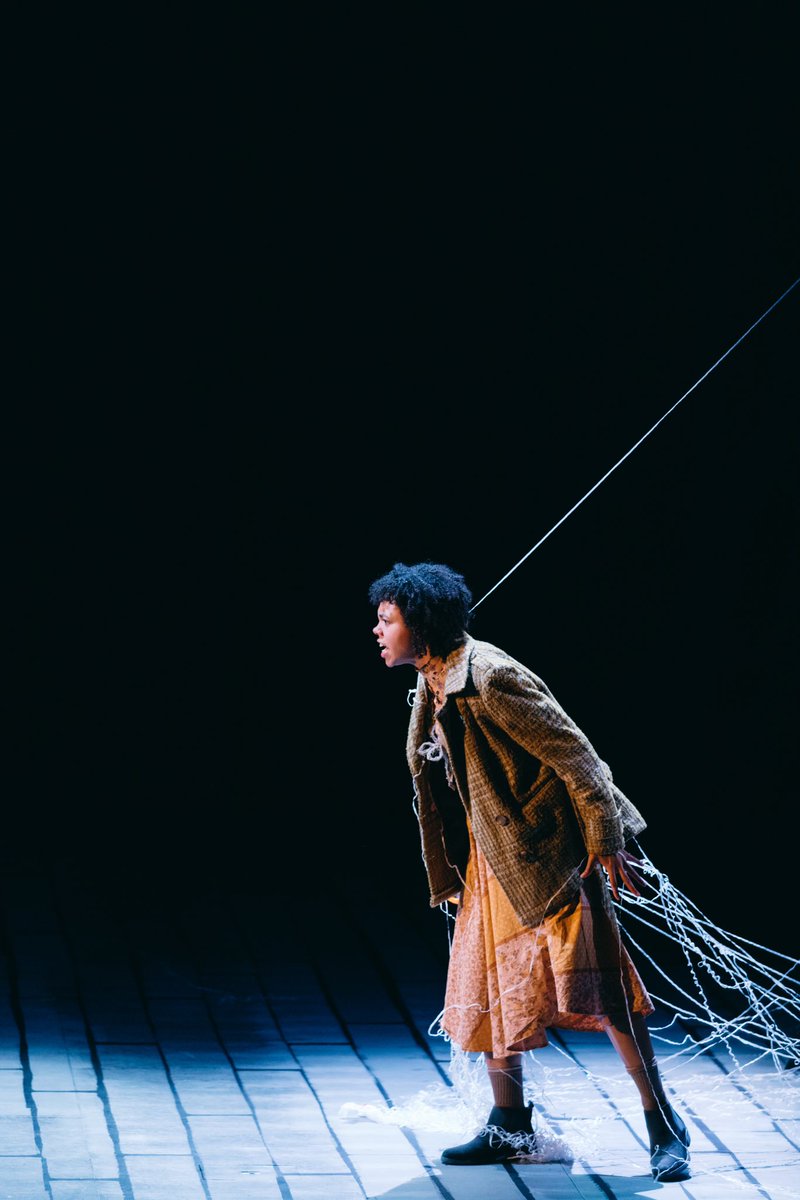TRUESTORYtc's tweet photo. All the love &amp; wishes for our wonderful company on opening night tonight! #BluMagicWeb runs until 31 Dec @AttenboroughCtr [📸 @RosiePFreelance] #theatre #christmas https://t.co/innghFBIaw
