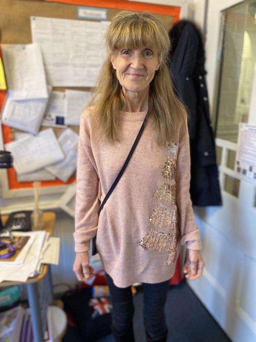 Christmas Jumper galore for ⁦<a href="/savechildrenuk/">Save the Children UK</a>⁩ !