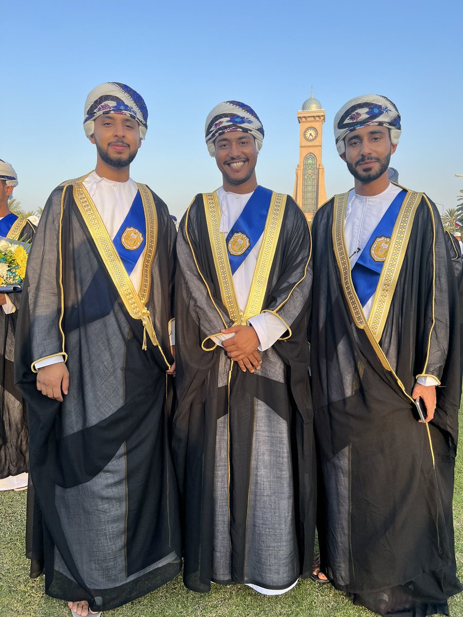 moh25088's tweet photo. الاصدقاء ❤️😍

#فرحه_تخرج٢٠٢١ https://t.co/3OXcPWvMtS