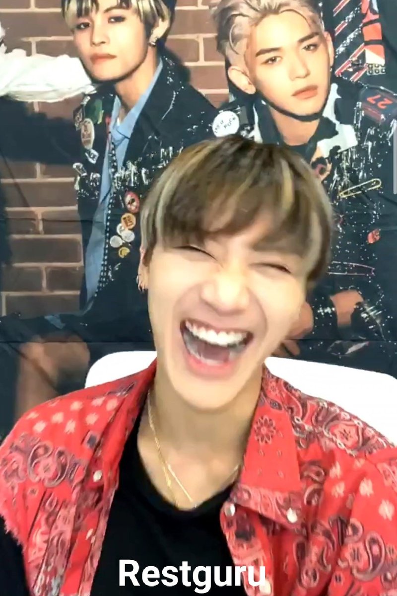 hourly ten tweet media