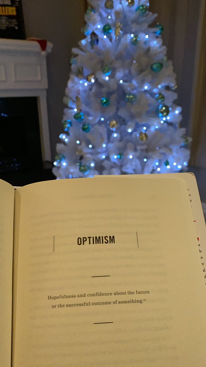 crypto_saus's tweet photo. @garyvee this book is so good! My morning routine 💙❄️ 

#garyvee #twelveandahalf #morningmotivation #Reading https://t.co/pRgqK3Ncou