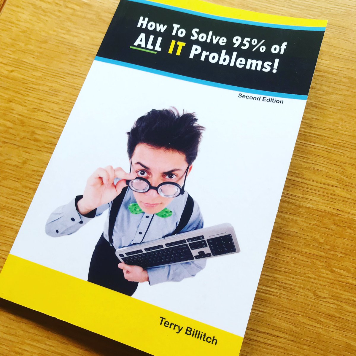 TBillitch's tweet photo. It’s that time of year again! Looking for a secret Santa gift or stocking filler? Look no further. Available on Amazon. #secretsanta #giftideas #stockingfiller #it #book #christmaspresents #xmas #gift #computer #joke #jokebook https://t.co/gSb7demVuX